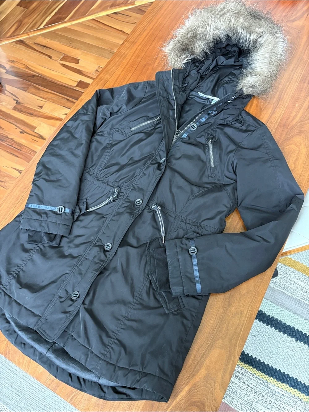 Athleta Primaloft Peak Parka Black Faux Fur Trim Hooded Coat Jacket Size Small - Picture 5 of 9
